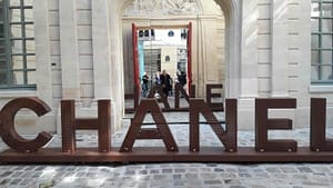 Chanel boutique PARIS BY EMY private tours Paris