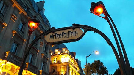 Metro Paris tour package by PARIS BY EMY